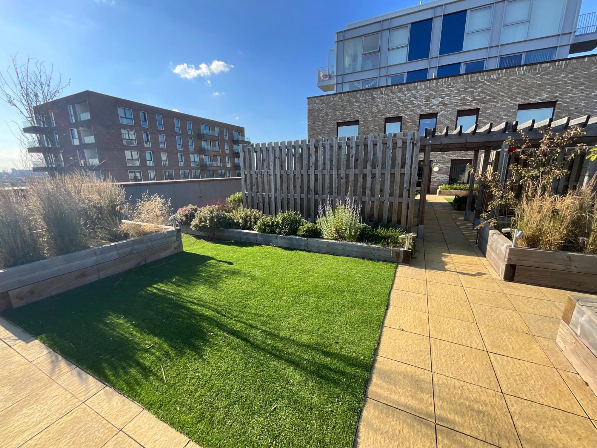 Deluxe Double Bed In Shared Apt Near Canary Wharf, City Airport & O2 Arena With Thames View London Luaran gambar