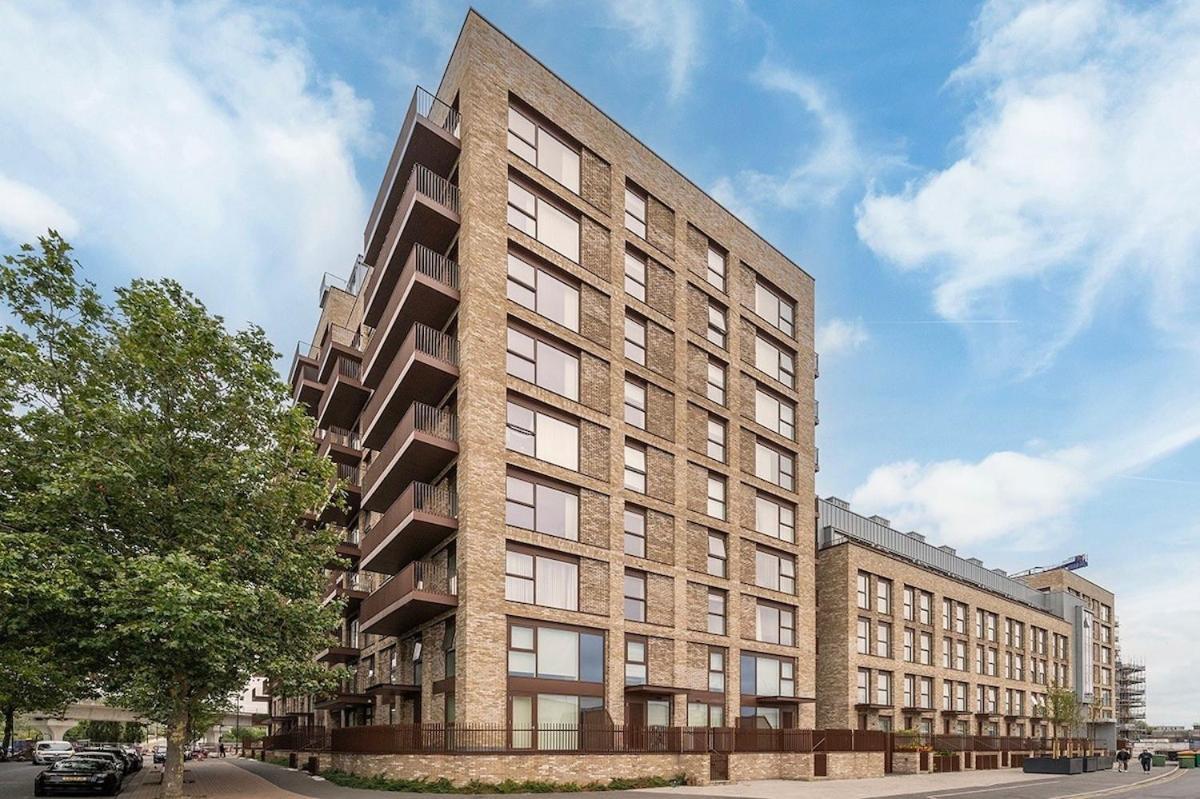 Deluxe Double Bed In Shared Apt Near Canary Wharf, City Airport & O2 Arena With Thames View London Luaran gambar